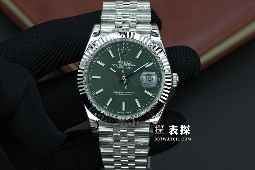 VS Rolex
