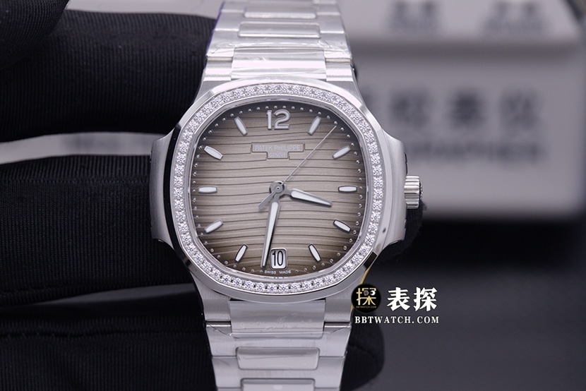 Patek Philippe 3K Factory 7118/1200A-011 Sporty Elegance Super Clone with Gray-Black Gradient Dial, Diamond-Set Bezel and Steel Strap