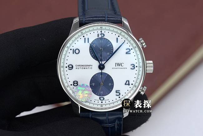 ZF Factory Portugal IW371620 Super Clone 1:1 Replica Mechanical Watch with White Dial and Blue Subdials