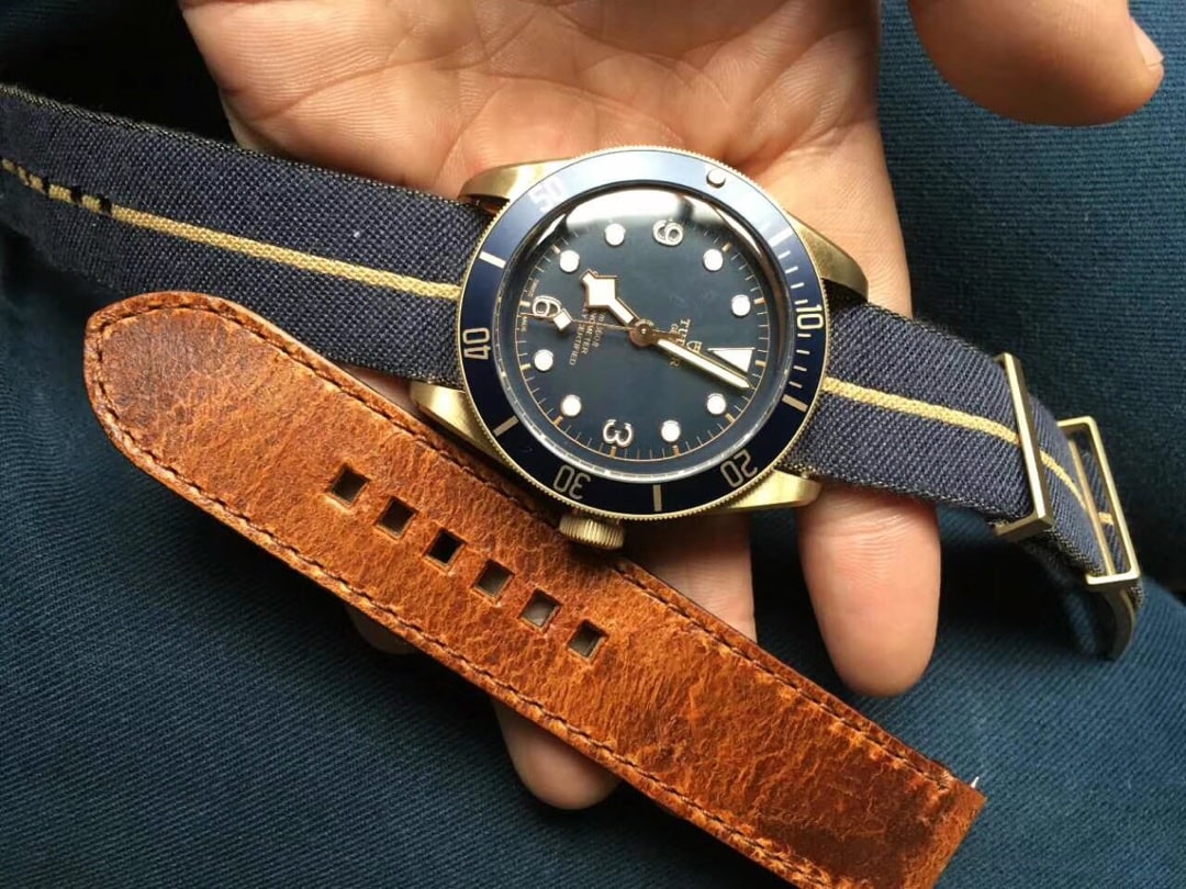 XF Factory Tudor Black Bay 79250BB-0001 Original Factory Replik: Authentischer Zifferblattvergleich und Verarbeitungsbewertung