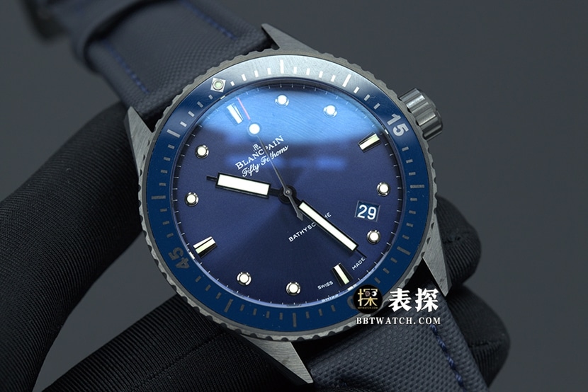 GF Factory Blancpain Fifty Fathoms 5000-0240-O52A Dunkelblaues Zifferblatt Herren-Top-Replik Sehen Sie sich ein echtes Video an