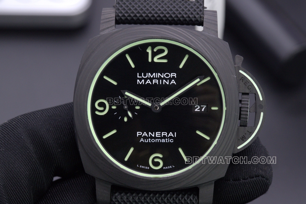 Panerai PAM01118 VS Factory Lumino Carbon Fiber Mechanical Timepiece with Luminous Dial