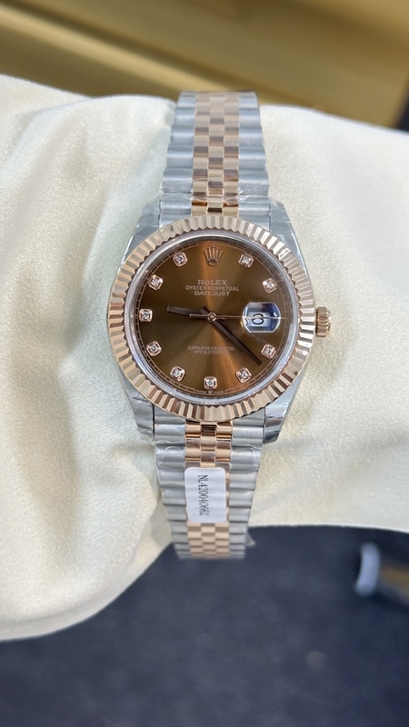 Understanding How Rolex Oyster Perpetual Watches Keep Time
