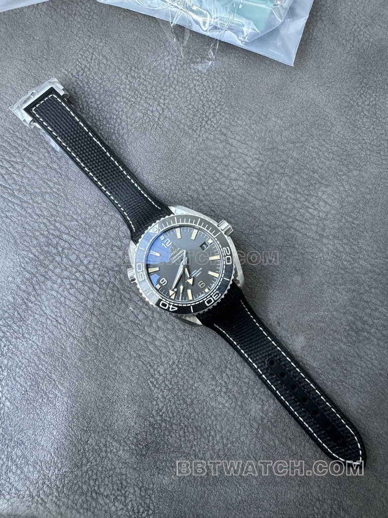 VS Factory Omega Seamaster Planet Ocean 600M Réplica con esfera gris cobre 215.32.44.21.01.002